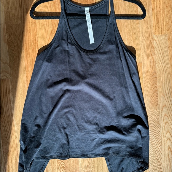 Lululemon open ends tank size 4 black - Picture 2 of 4